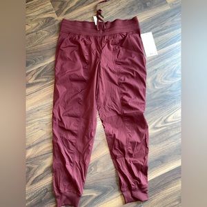 Lululemon dance studio mid-rise jogger size 12 color red merlot